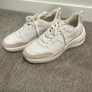 JLO JENNIFER LOPEZ Carele Sneaker